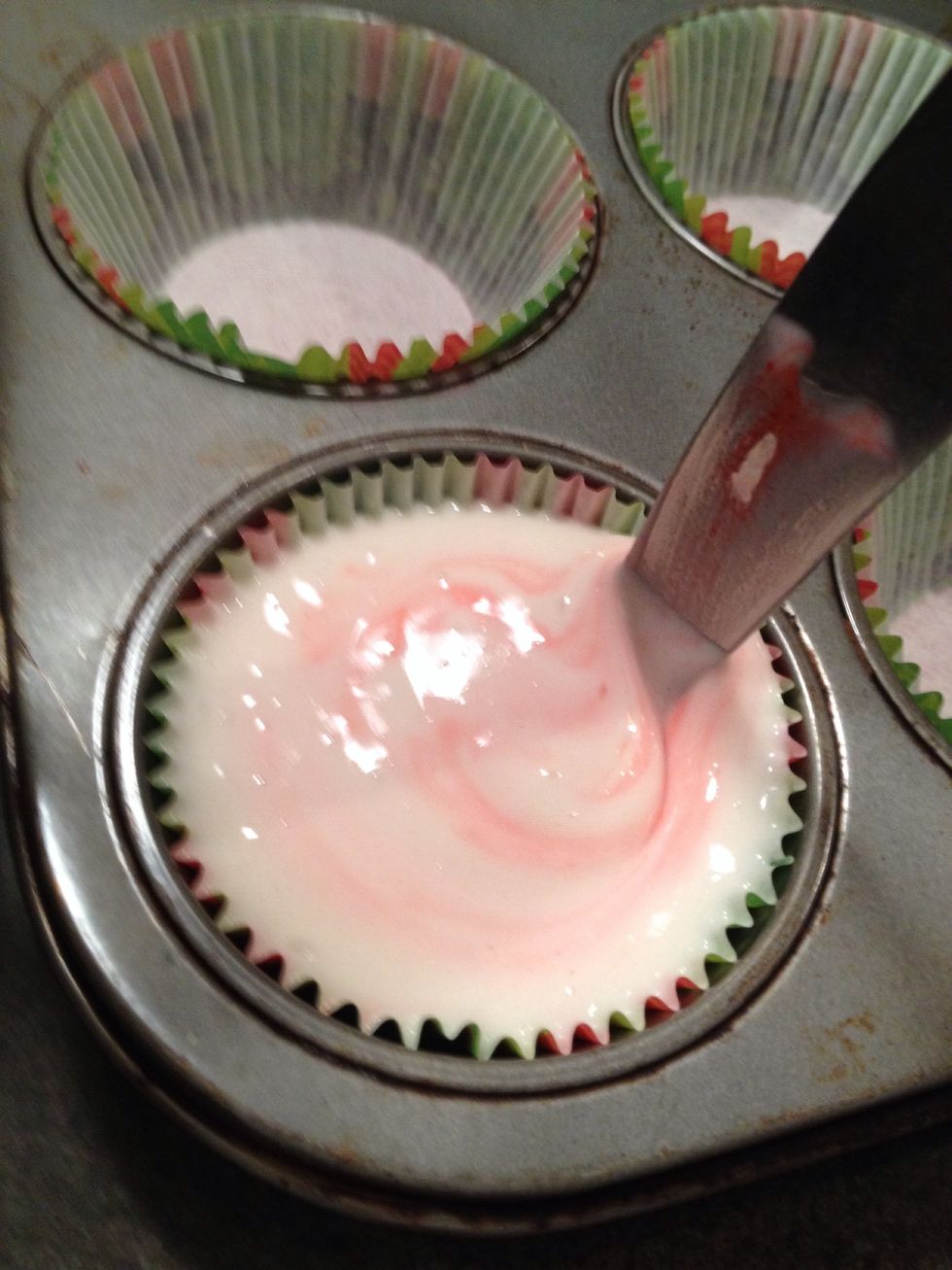 Take your knife and swirl it so will get the marble effect.