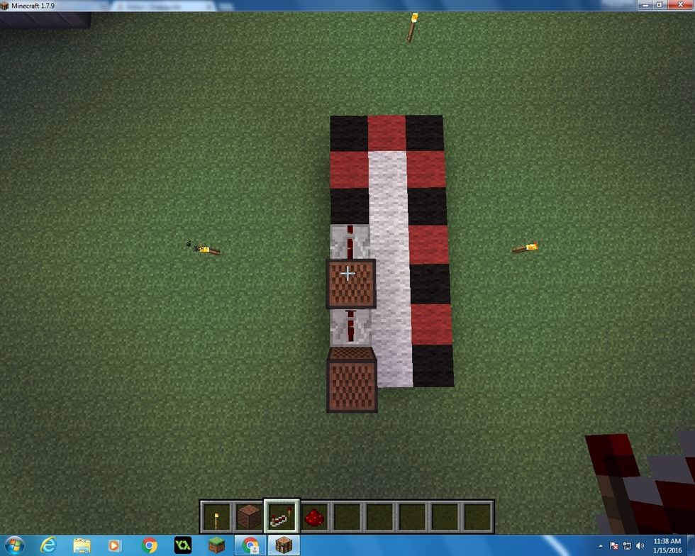 Take your second Repeater and bring it to 2 ticks (Right click it once).