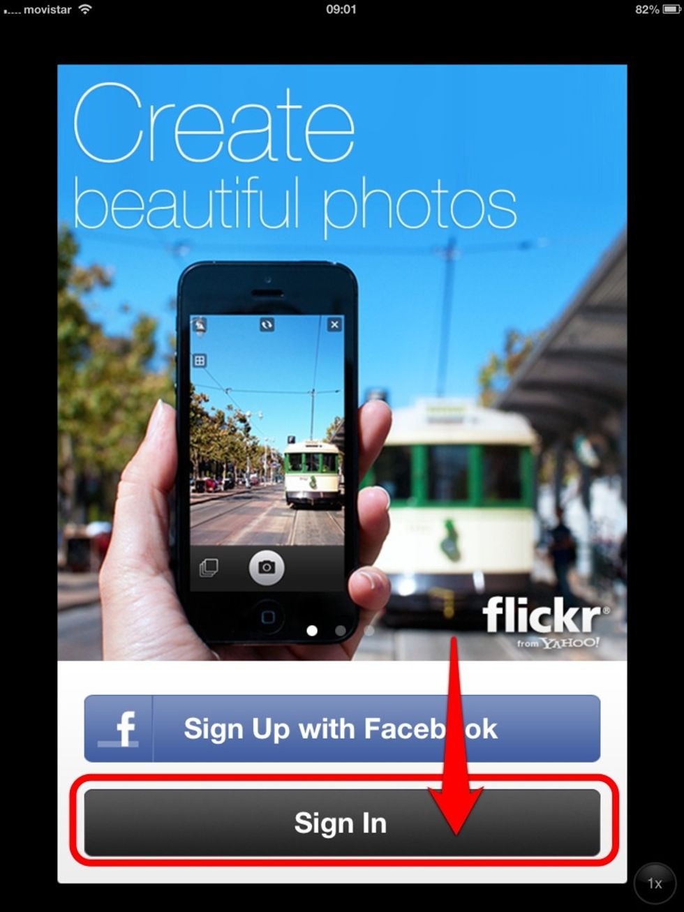 "Tap" a "Sign in". A la seg\u00fcent pantalla escolliu iniciar sessi\u00f3 amb una compte GOOGLE.