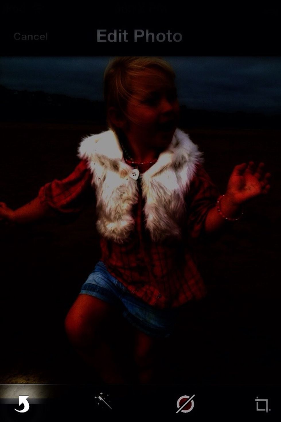 (tap image) Click the arrow to turn the image landscape