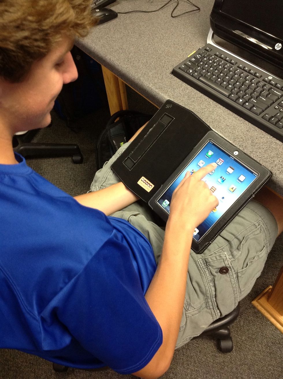 Tap on the Calendar Application