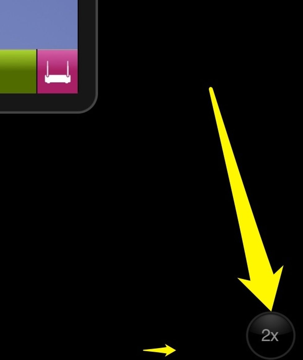 Tap the 2x button at the bottom right to make the app full-screen.