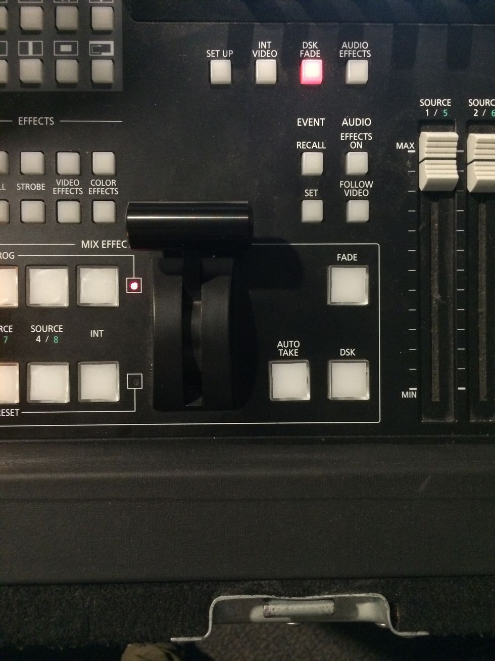 Tap the Fade button on the switchboard.