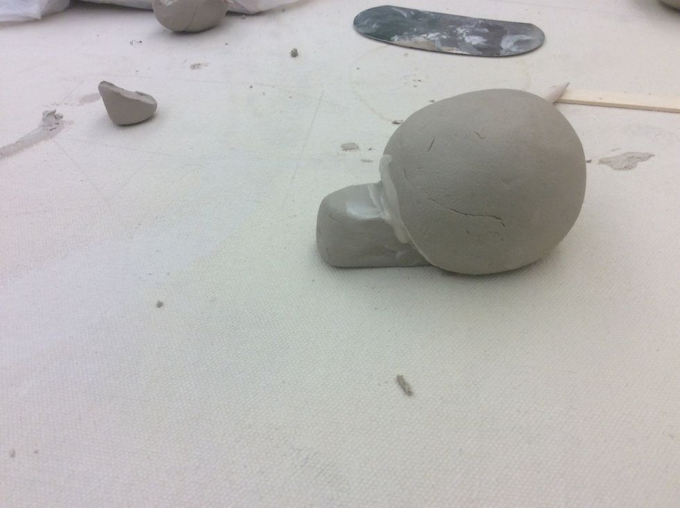 Tap the flattened side to the table?