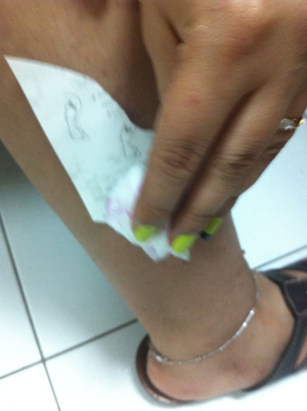 Tap to the tatoo so all over the tatoo will get wet