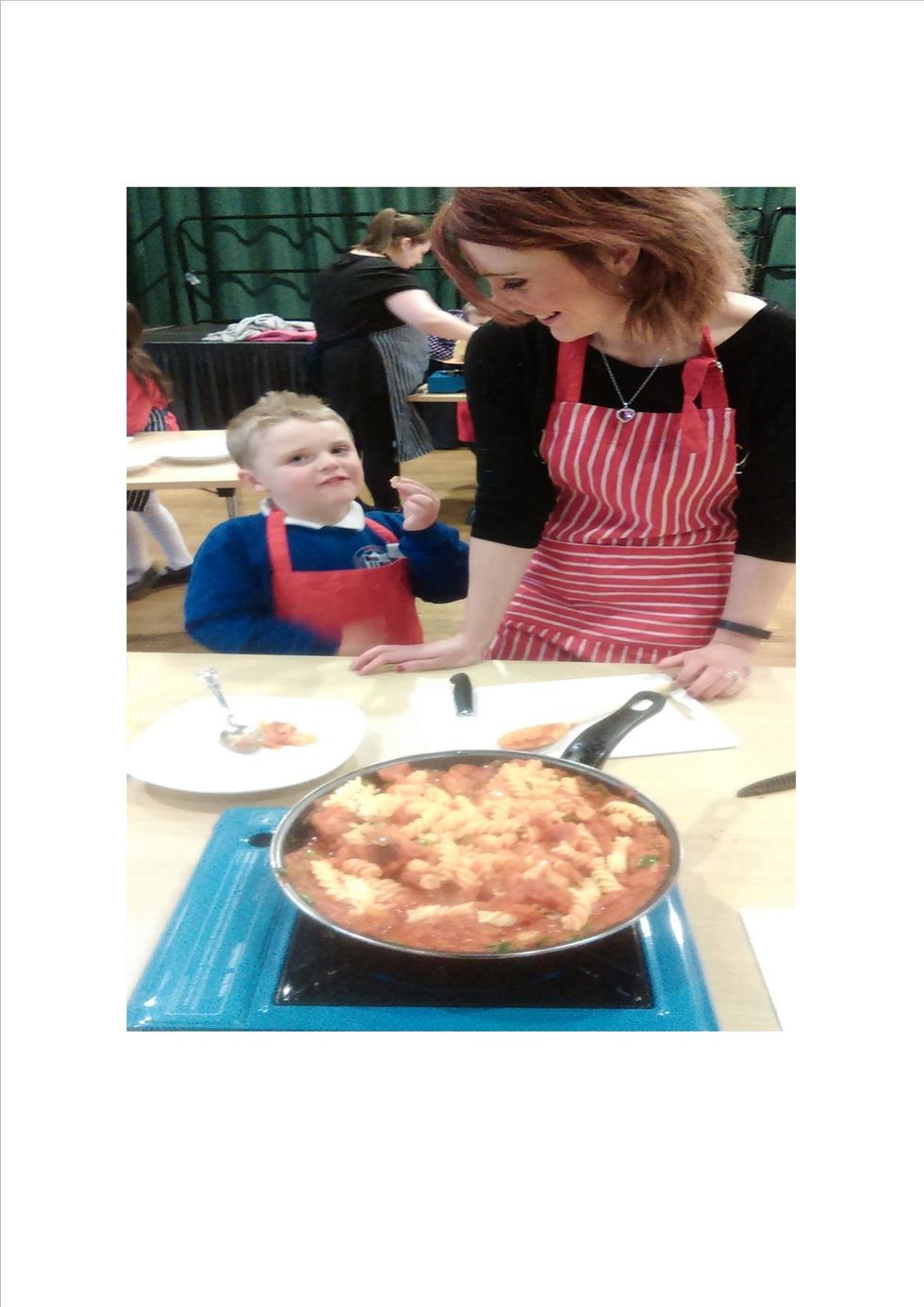 Taste and add salt and pepper if needed. Garnish with parsley if you wish. Serve with pasta, rice, jacket potatoes and enjoy!