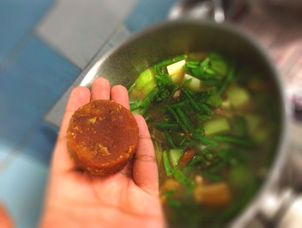 Taste test. Add in 45-80gr of palm sugar (and more salt if u like). If you cannot find one like this, just use powdered palm sugar or brown sugar