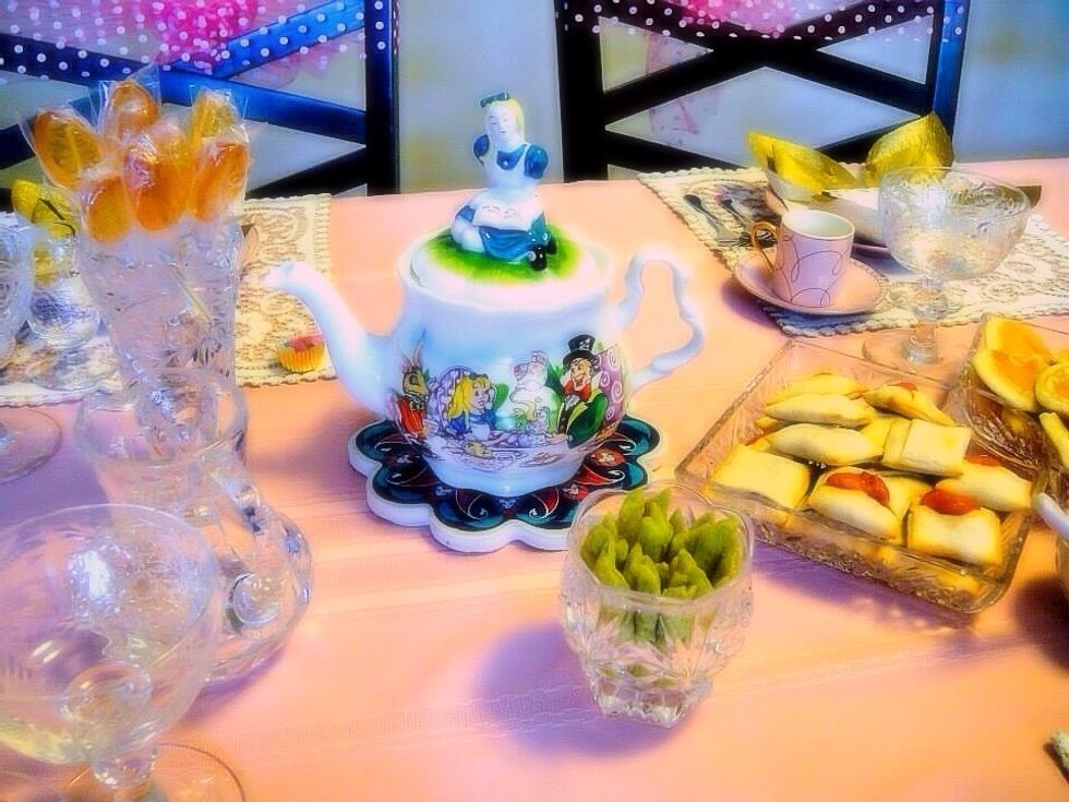 Tea pot is the center of attention so you better have a nice one \ud83d\ude1c