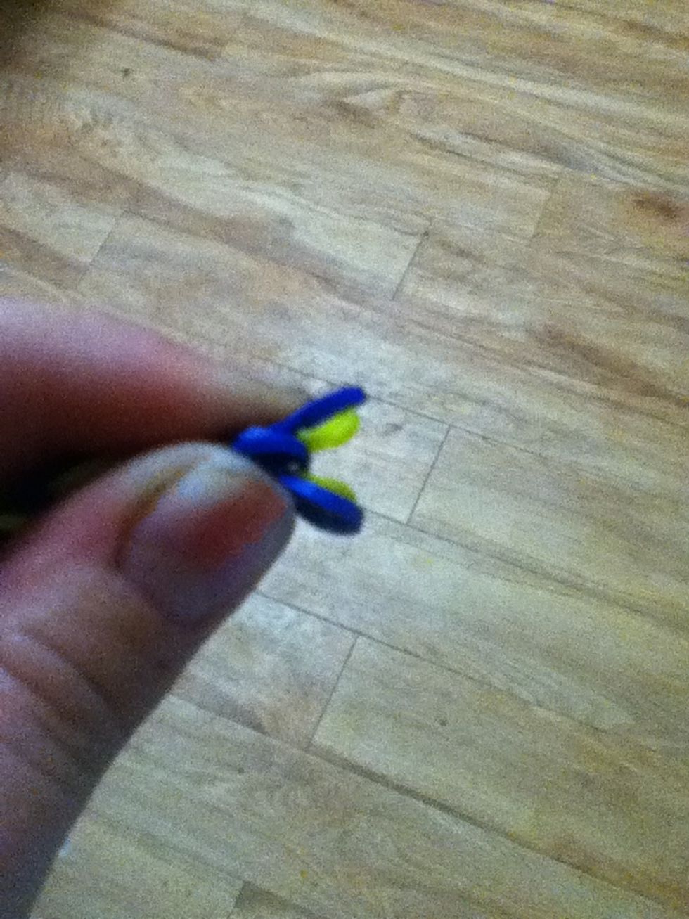Tenth, Take all 4 ruberbands off the sharpies
