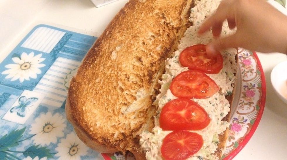 Than add sliced tomatoes