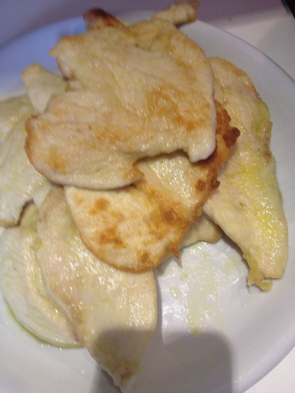 Than cook them 2 minutes for each part after that put the breast in a dish
