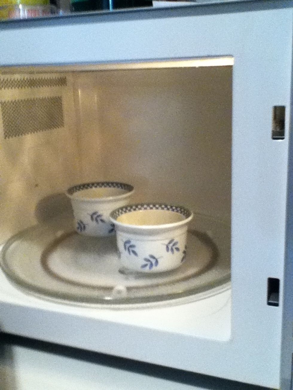 Than put the ramekins in the microwave.