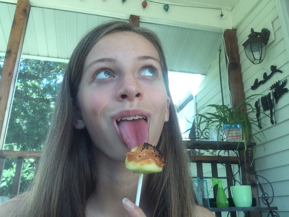 Thanks for watching and enjoy your apple pops!