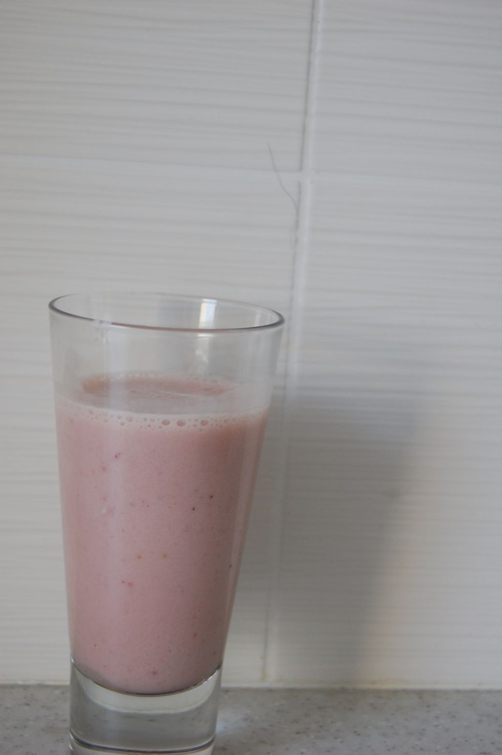 That's it! End result is a delicious strawberry banana smoothie, ready to be poured into your serving glass.
