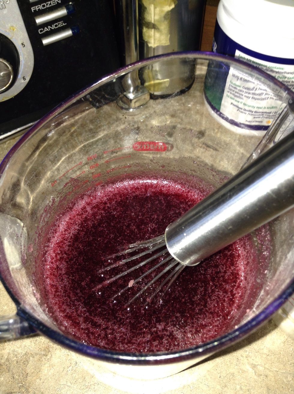 Thaw Frozen Juice and empty into a sm microwavable container or measuring cup.  Top up liquid to 1 \u2154 cups.  Gently Whisk gelatine into your juice until no lumps.  Let stand 5-10 mins to bloom.