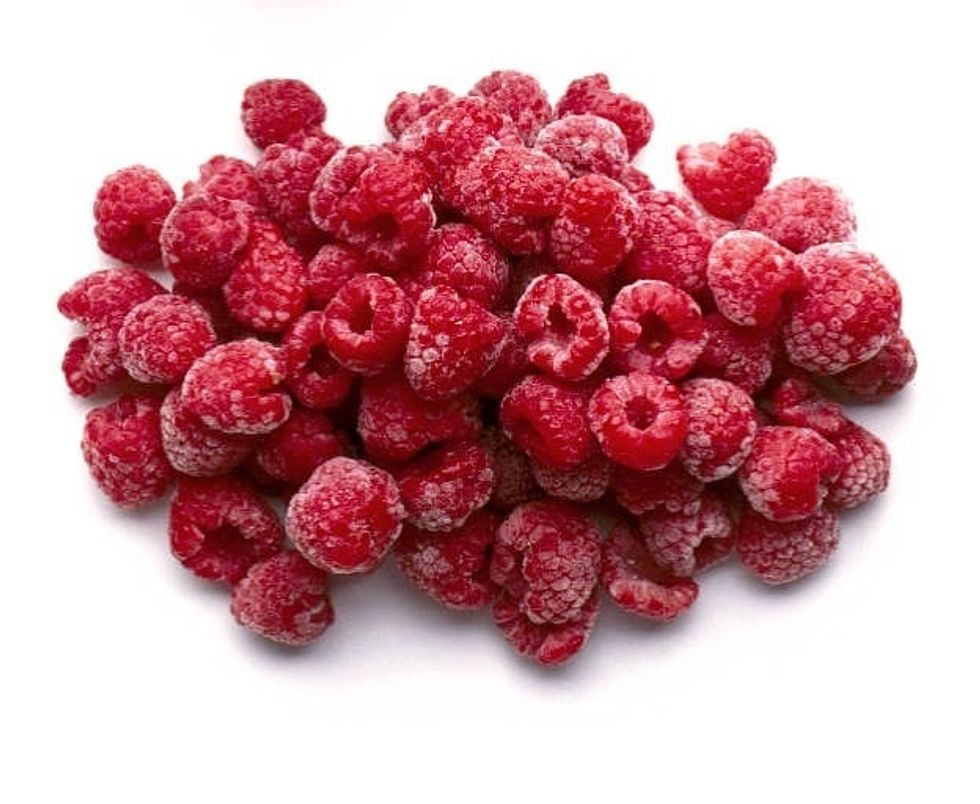 Thaw raspberries