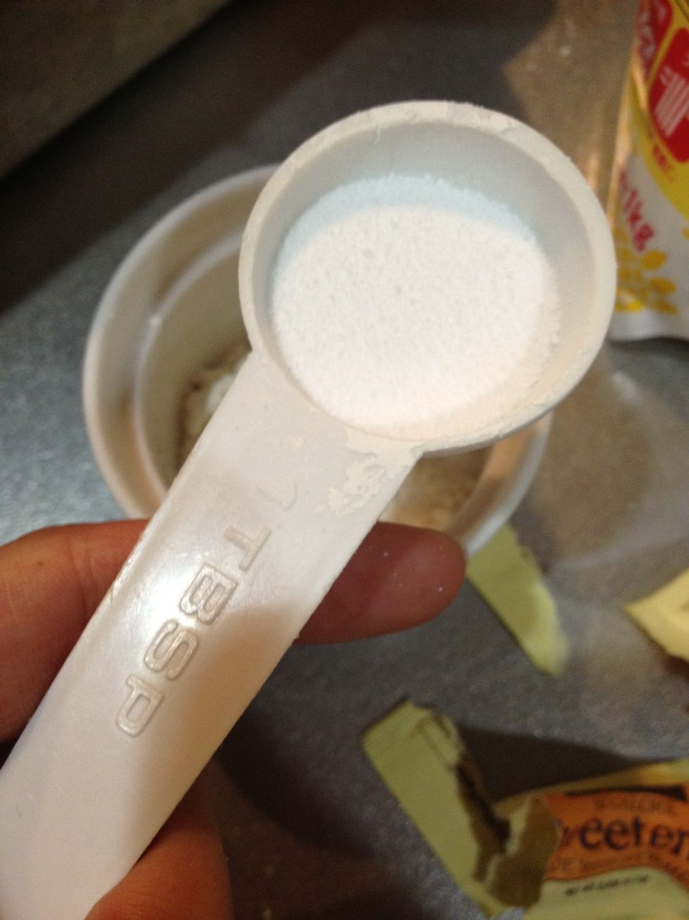 The 4 packs of sugar