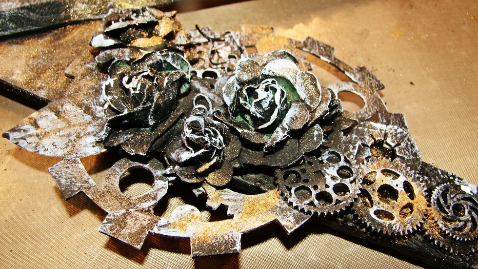 The AA paints have a wonderful shimmer but I decided to add some contrasts and more sparkle depth I brushed on mica powders in Copper and Gold randomly over the project.