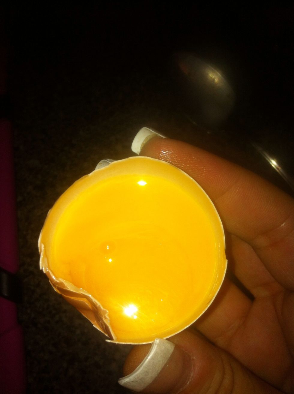 The b\u00e9chamel: melt two tbs of butter in a small sauce pan. Add flour, just a little at a time until sauce thickens. Remove from heat and stir one cup of whole milk in slowly. Now add 2 egg yolks.