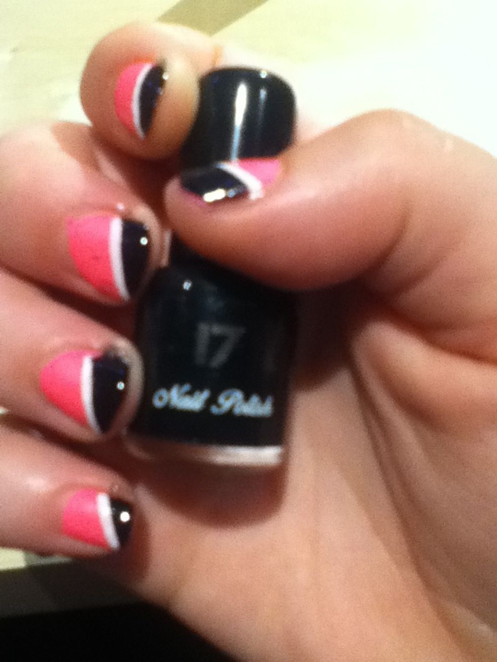 The black polish I used. Both very standard an nothing fancy just whatever I already had.