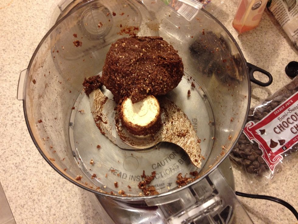 The blended ingredients will look like this when it's done.