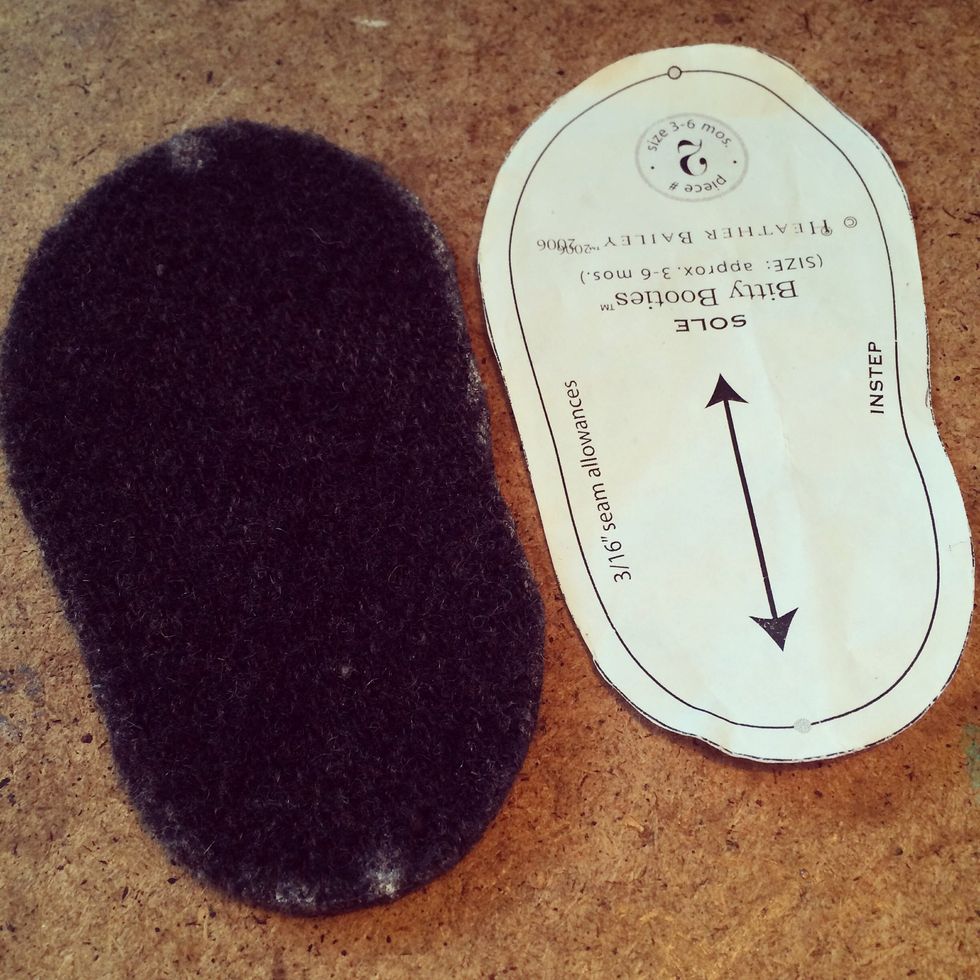 The bootie pattern shows you where to line up the top and bottom. I use chalk to mark these spots on the bottom piece.