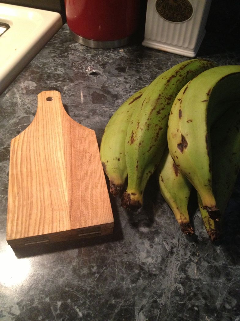 https://guides.brit.co/media-library/the-cast-green-plantains-platano-smasher.jpg?id=24272167&width=784&quality=85