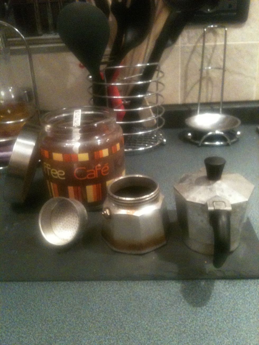 The coffe I've used here is a "Lavazza Crema e gusto" but off course any other great coffee is ok