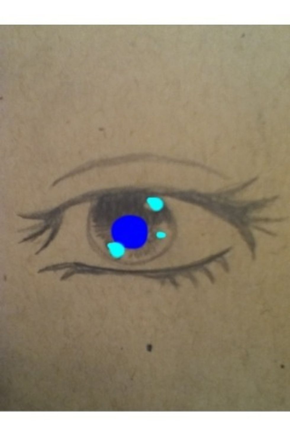 The dark blue is the pupil and the light blue is the highlight bubbles, then shade the eye like the first one, dark on top and decreases in intensity as you go down, light shade around the pupil.