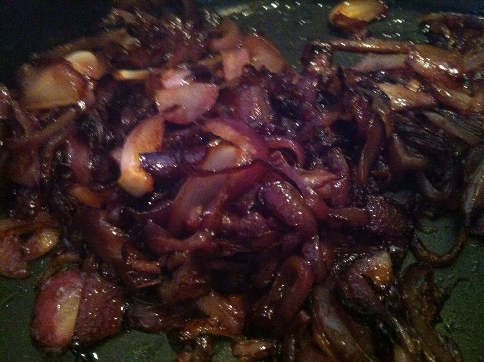 The darker it is the sweeter the fried onion. Remove half the onion for garnish