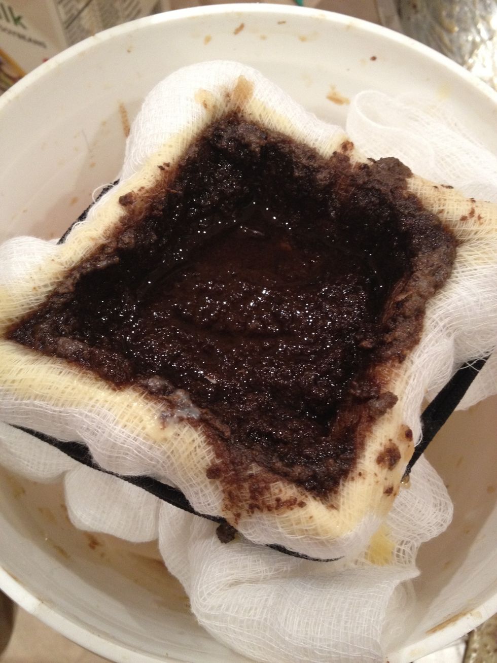 How to clean and render beeswax B+C Guides