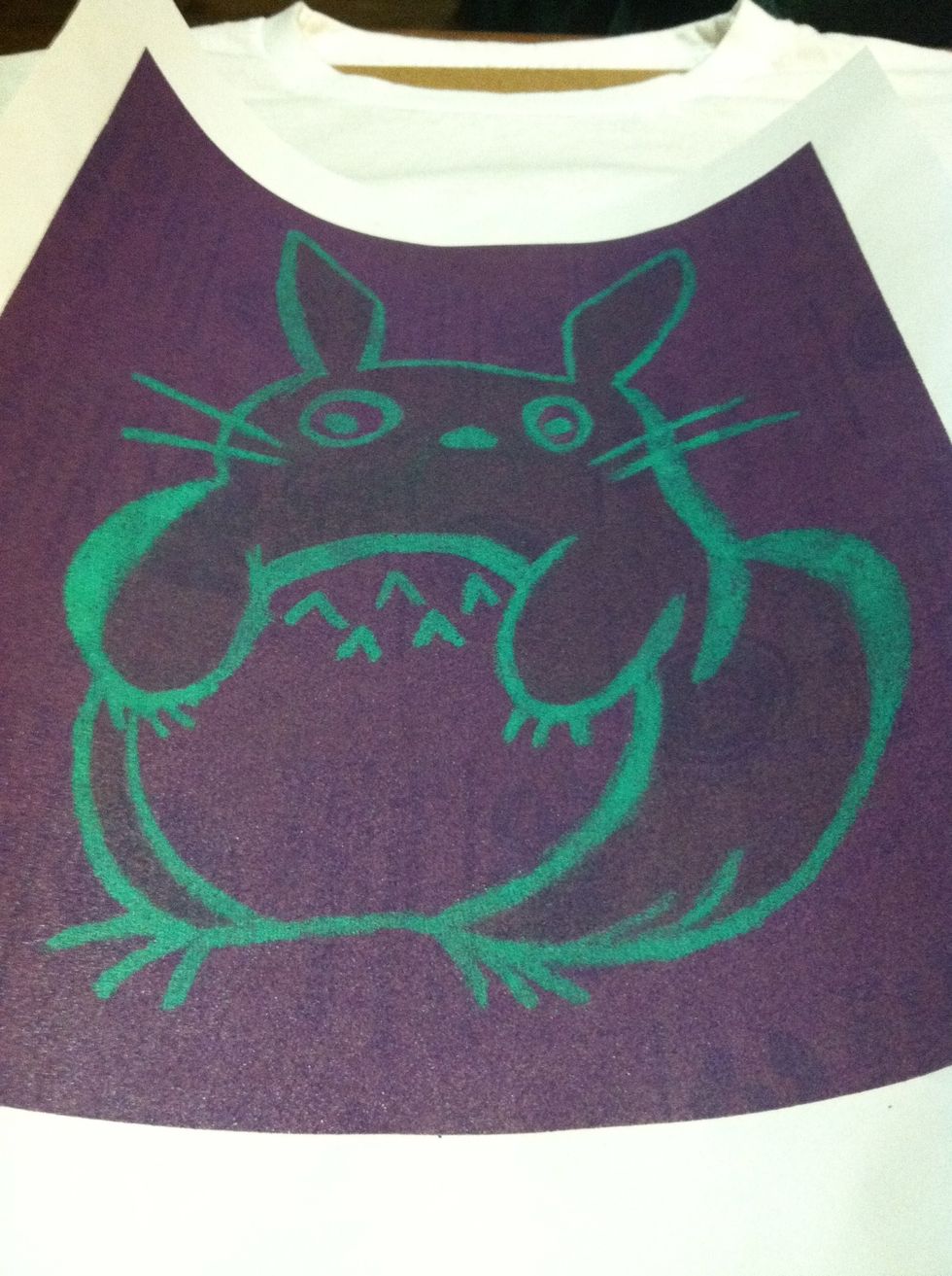 The drawing stays on the sandpaper really well so if you want to make multiple shirts with the same design, you can reuse your drawing and just trace over and fill in color for each shirt.