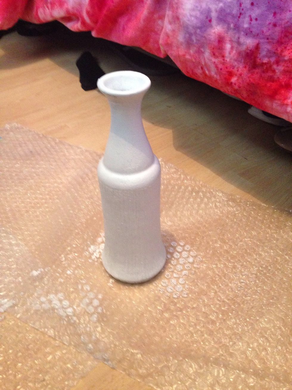 The effective base coat now finished time to make this vase stand out (once dry of course)