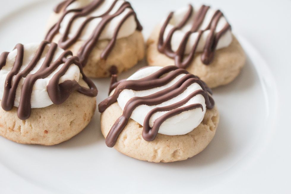 The final product once the drizzled chocolate completely cools.