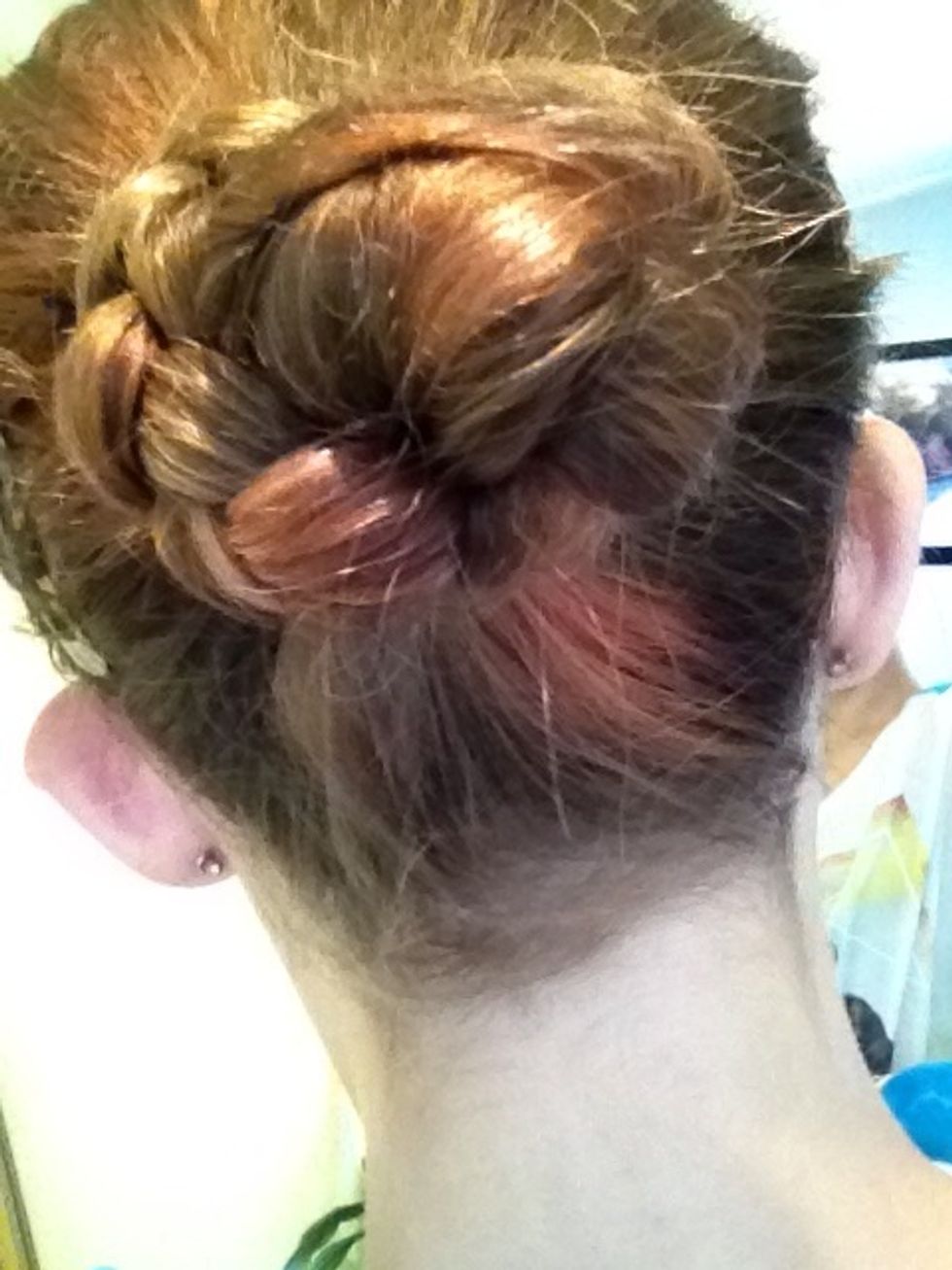 the finishing bun should look like this.