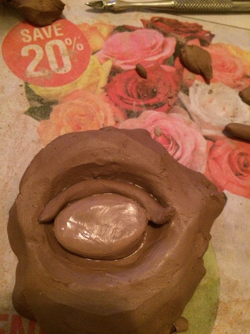 The first coil will be added to the top of the eye ball. This coil will act as the top of the eye lid.