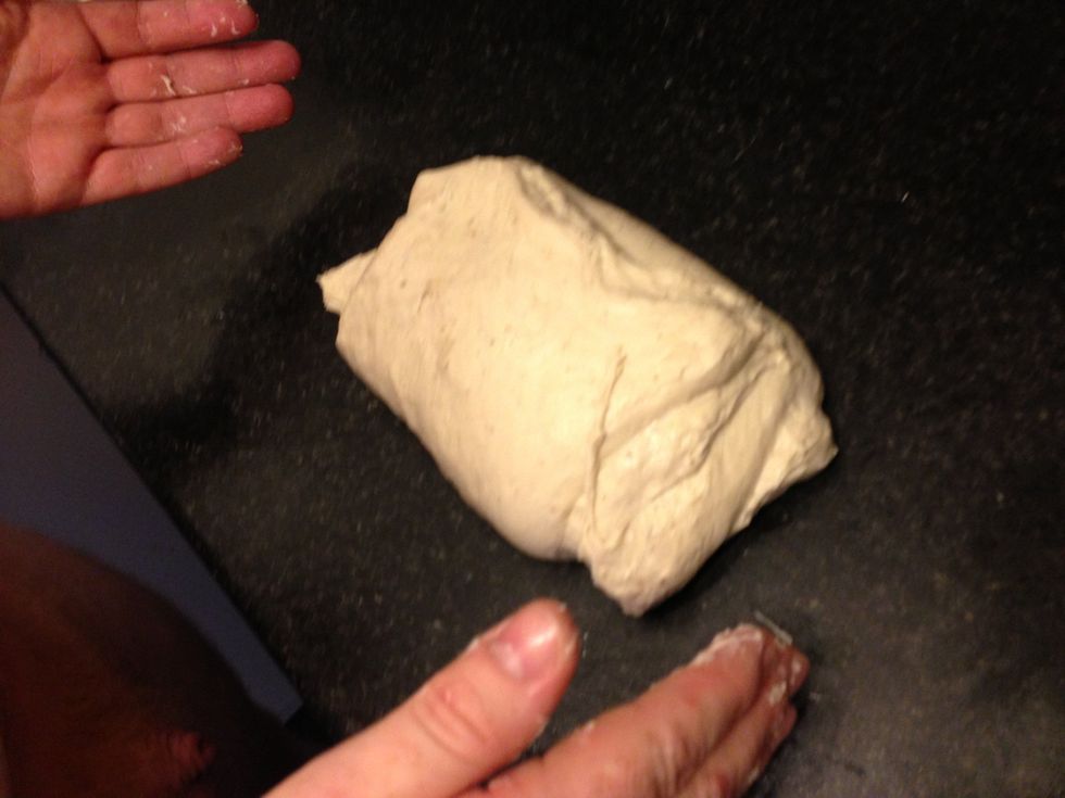 The folded dough will rest for 10 minutes.