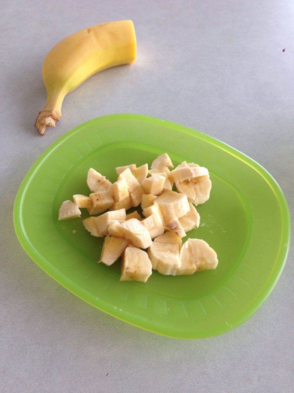 The following morning, I cut up 1/2 of a banana (save the rest for the next day)
