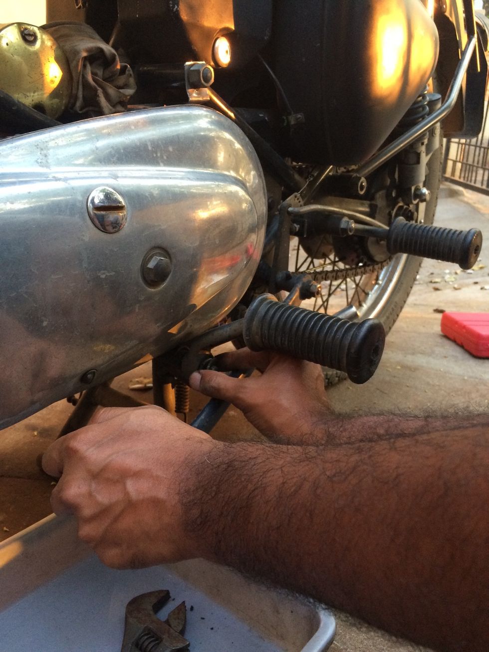 The footrest, if removed gives greater access for the job