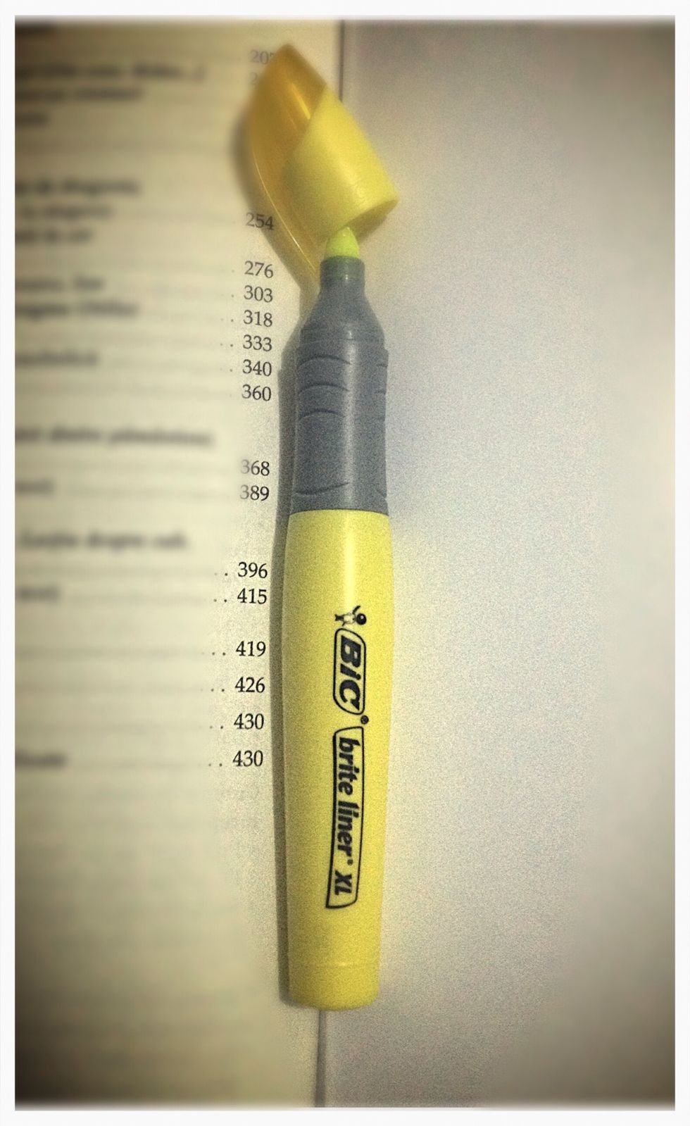 The highlighter don't need to be very expensive! Here the colour is important not the brand!