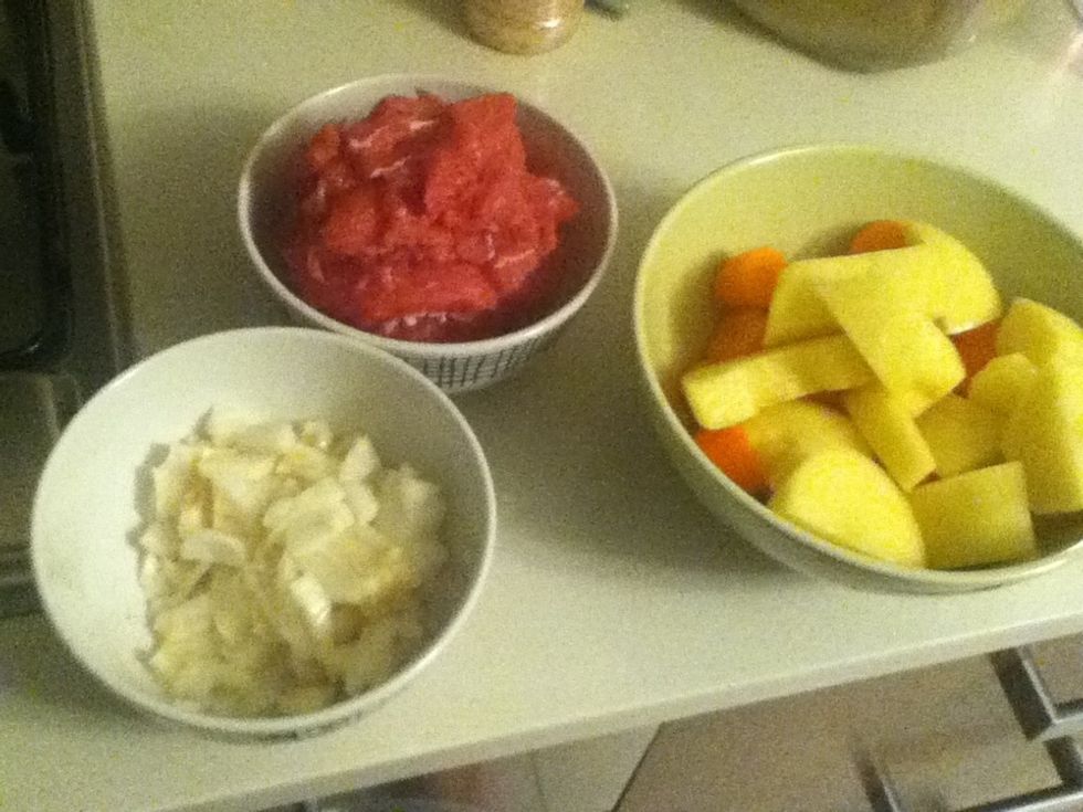 The ingredient are as simple as that. Cut the carrots and potato in a bigger sizes or else it will soften to easily