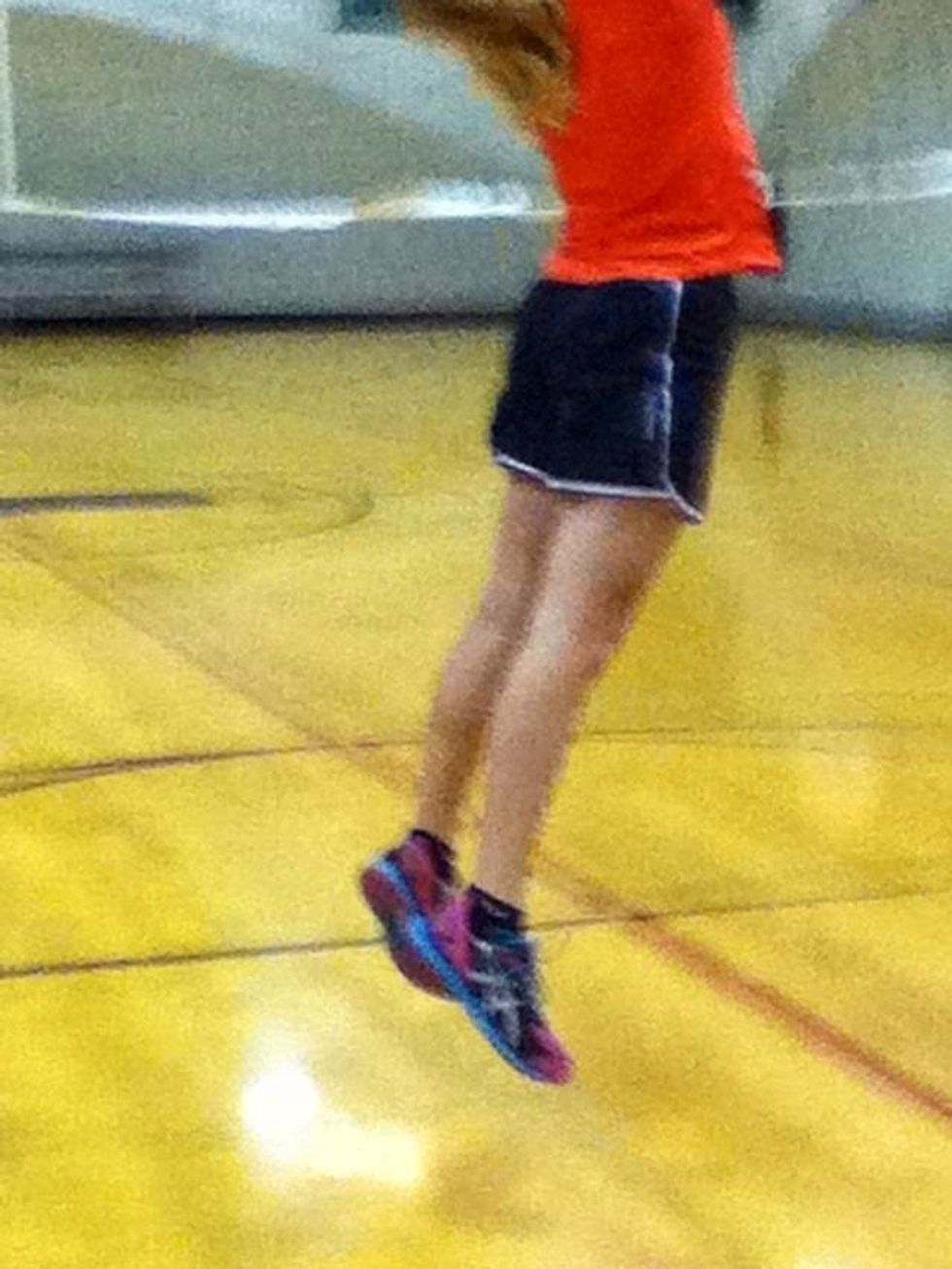 The Jump After your two quick steps, instantly jump straight up for height. Remember, you don\u2019t want to go into the net.