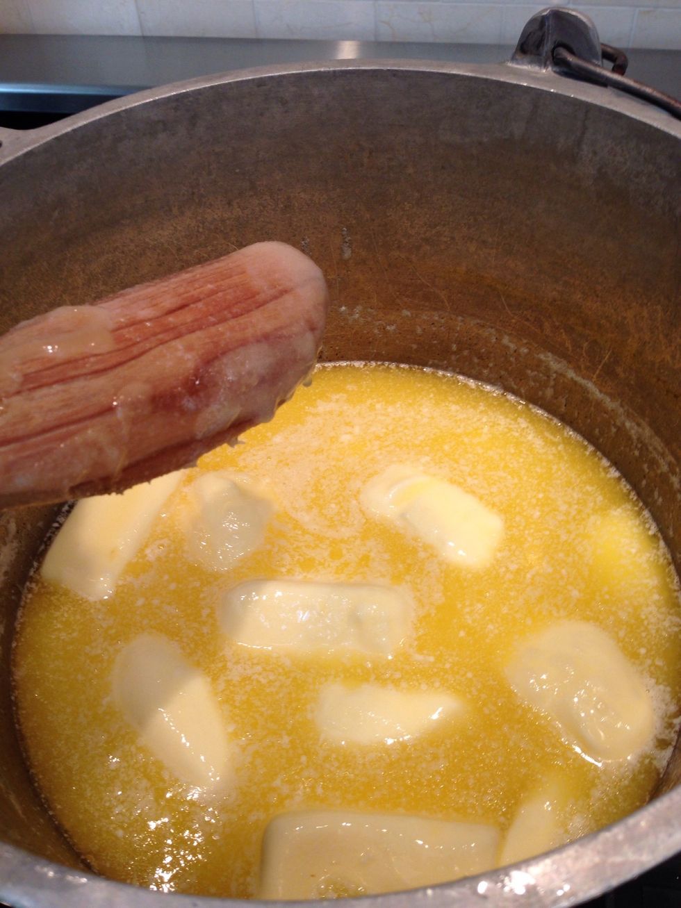 The key is to bring the butter to melt slowly! Don't over stir.
