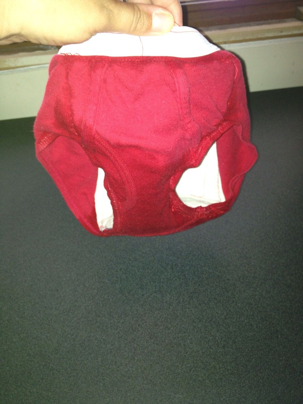 The kid make a MASSIVE pee in these, and it really stayed in! I was impressed! It did start to leak out after about 30 minutes because there was so much & we were out of the house.