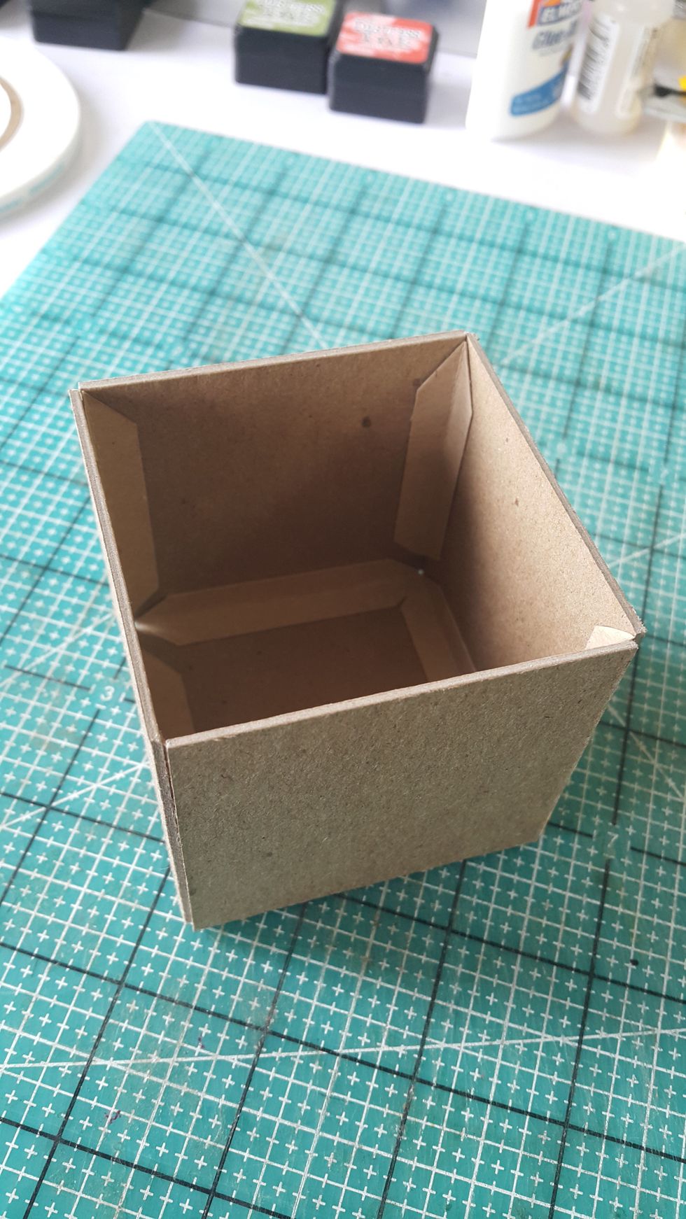 The last main elements of this planner set is the little storage box, I've made it 2-1/2" cube, open top for the extra lid