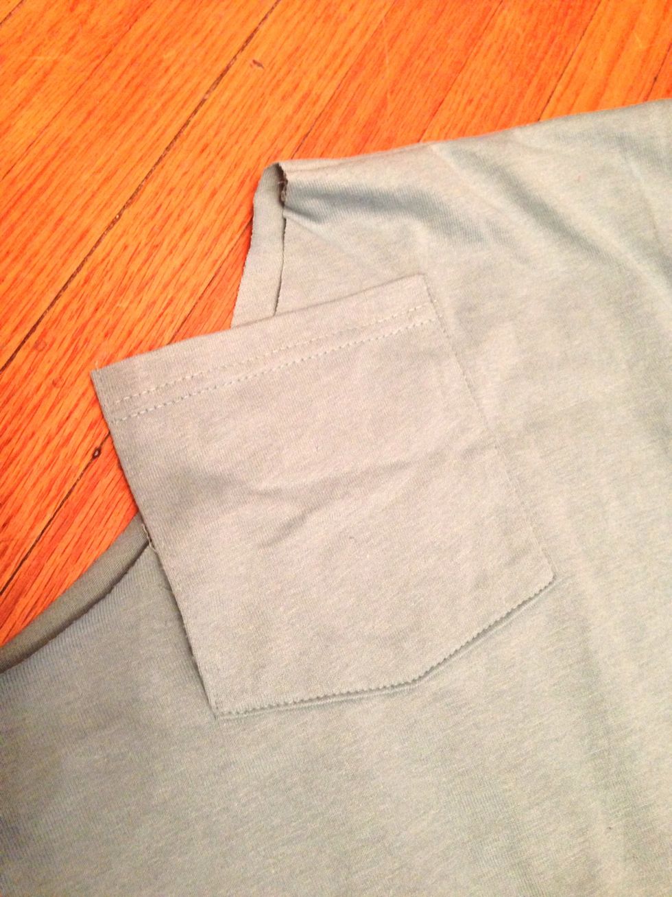 The loose pocket needs to be pinned out of the way.
