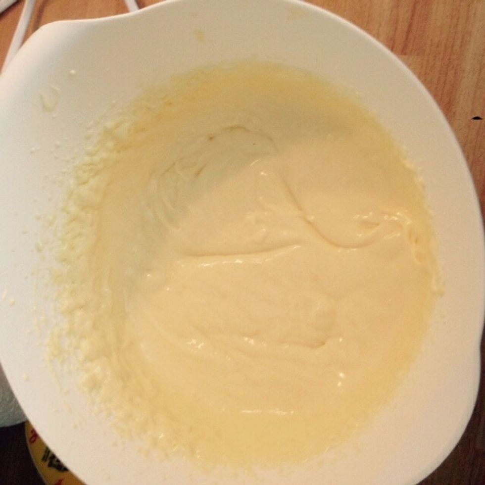 The mascarpone and lemon cream is ready, set aside