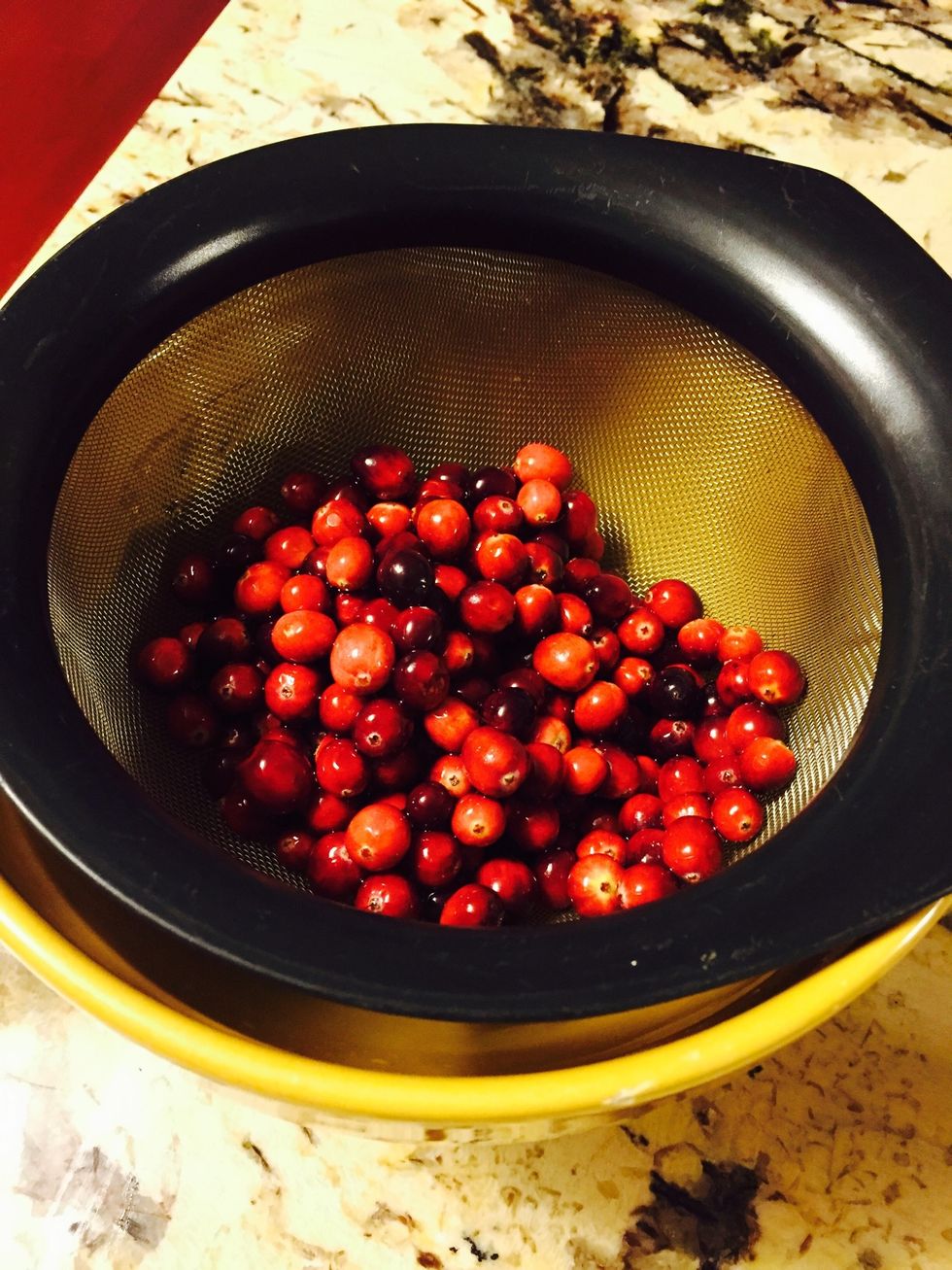 The night before, bring 2C water & 2C sugar to a low boil--just until the sugar dissolves. Cool for 20 minutes. Add 2 C fresh cranberries and refrigerate over night. When ready, see step 10.
