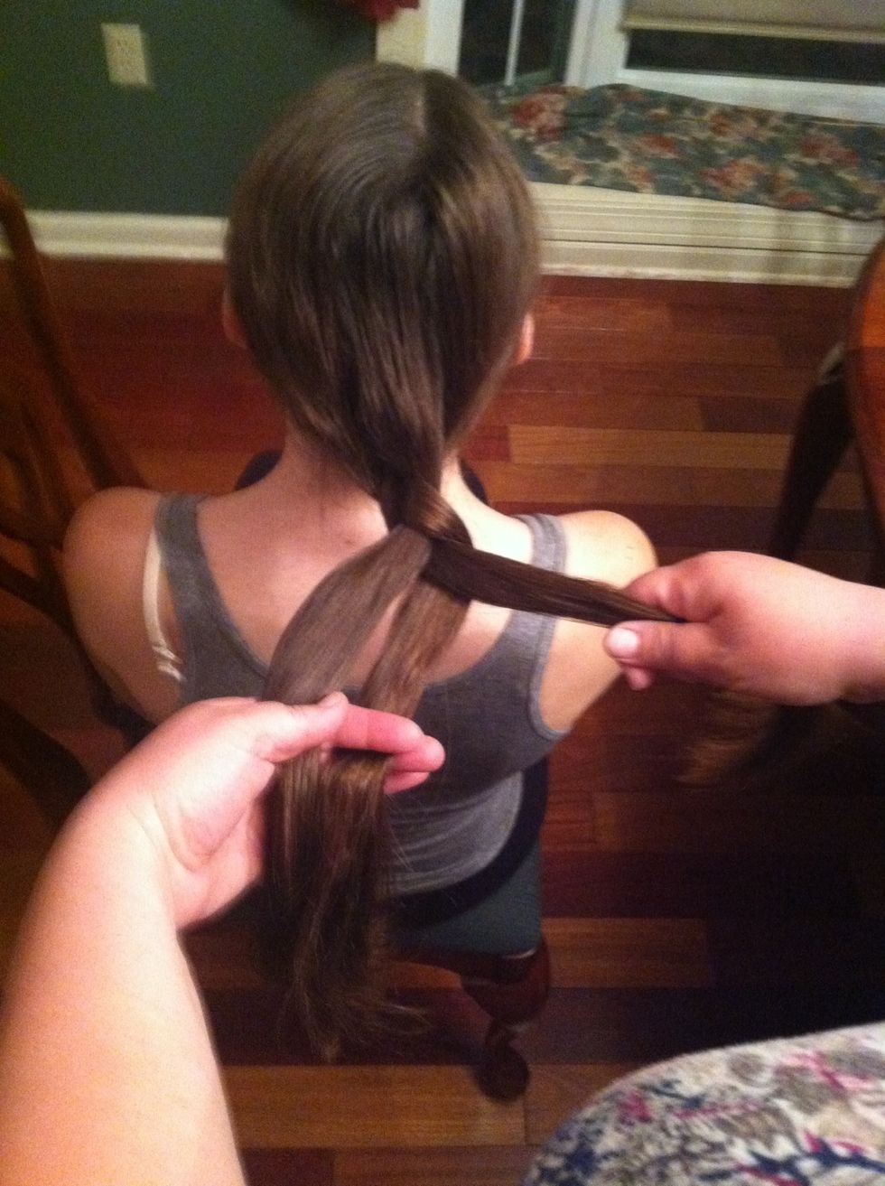The pattern is the same the whole way throughout the braid\u267b\ufe0f