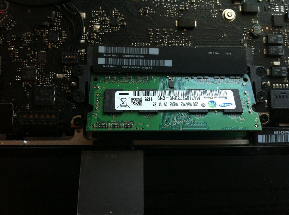 The ram will pop out now gently pullout the ram